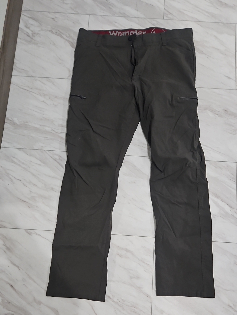 Wrangler Men’s Work/cargo Pants with Zip Pockets